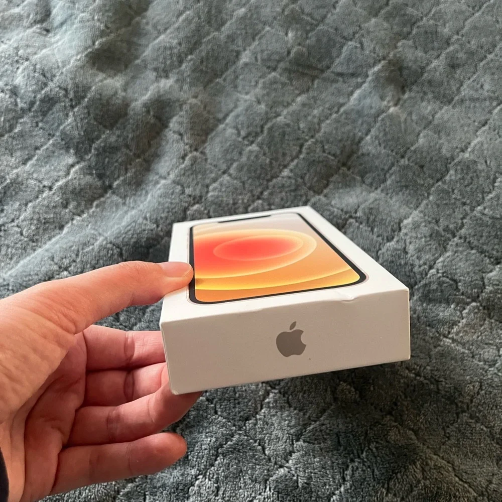 Apple iPhone box only‎